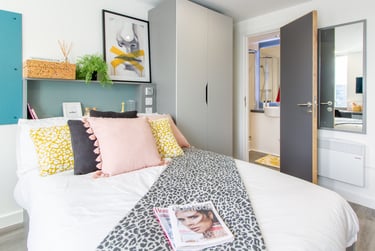 Bronze Studio - Image 2